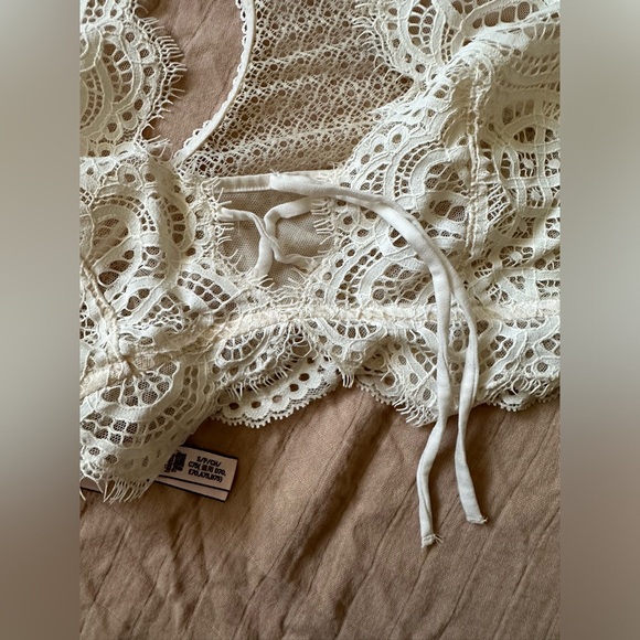 VS dream angels crochet lace bralette - Picture 4 of 5